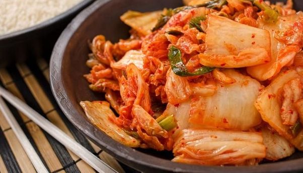 Suka Makanan Korea? Begini Cara Membuat Kimchi Enak di Rumah