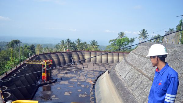 PLTA Ngebel Ponorogo: Sumber Energi dan Daya Tarik Wisata