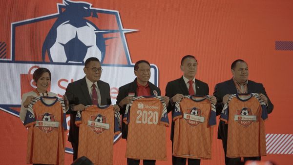 2 WNI Positif Corona, Liga 1 2020 Ikut Terancam?