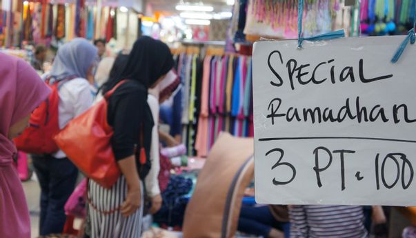 Menjelang Hari Raya, Omzet Pedagang Thamrin City Meningkat