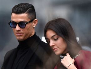 Satu dari Anak Kembarnya Meninggal, Cristiano Ronaldo Tulis Pesan Menyayat Hati