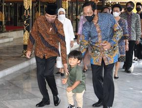 Presiden Jokowi Salat Idulfitri di Istana Negara Yogyakarta, Gus Hilmy: Jangan Dimaknai Politis