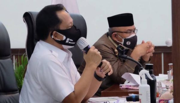 Pemkot Sudah Cairkan Seluruh Insentif Nakes, Menteri Tito Minta Daerah Tiru Depok