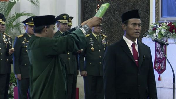 Jokowi Resmi Lantik Amran Sulaiman sebagai Menteri Pertanian Gantikan SYL