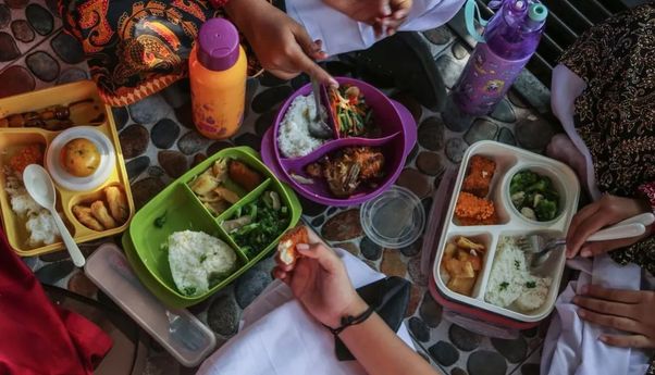 Program Makan Bergizi Gratis Mulai Digelar Hari Ini, Targetkan 15 Juta Penerima