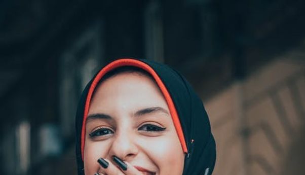 Yuk, Intip Cara Menghilangkan Belang di Wajah, Buat Kamu Perempuan Berhijab