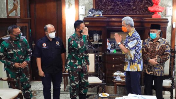 Berita Terkini: Ganjar Pranowo Ungkap Permasalahan Penangan Covid-19 di Jawa Tengah