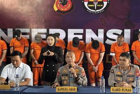 Penggerebekan Tempat Judi Kasino di Bandung, 44 Orang Ditetapkan Tersangka