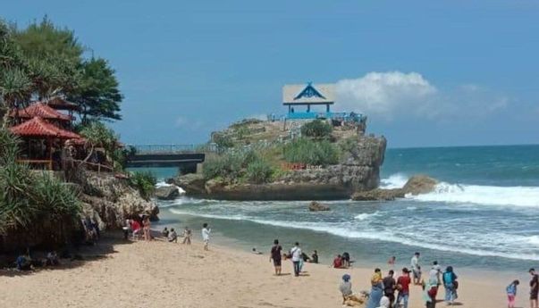 Destinasi Wisata Gunungkidul Dibuka, Pantai Baron dan Pantai Kukup Diserbu Wisatawan