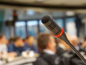 5 Manfaat Public Speaking, Salah Satunya Menambah Kepercayaan Diri