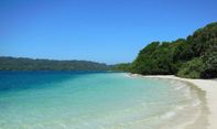 Pantai Lombok Banten Ini Cocok untuk Kumpul Bersama Keluarga Besar