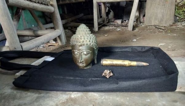 Berita Jogja: Benda Mirip Arca Kepala Buddha Ditemukan di Sungai Opak