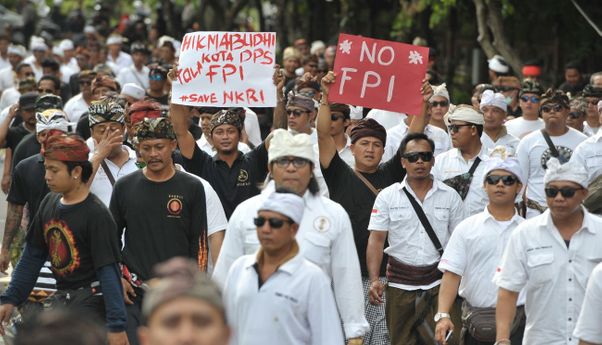 FPI Ditakuti Masyarakat dan Tidak Kunjung Bubar