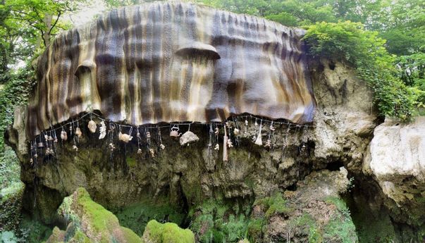 Keanehan Petrifying Well yang Dijuluki Air Setan karena Bisa Ubah Apa Saja yang Terkena Tetesannya Jadi Batu
