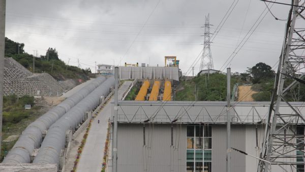 Bagaimana Proses Listrik dari PLTA Dapat Sampai ke Rumah Seluruh Masyarakat Indonesia?