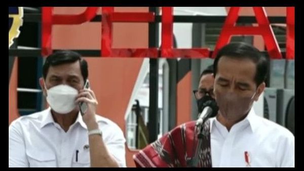 Juru Bicara Kemenko Marves Angkat Suara Soal Luhut Terima Telpon Saat Jokowi Berpidato: Itu Telpon dari …