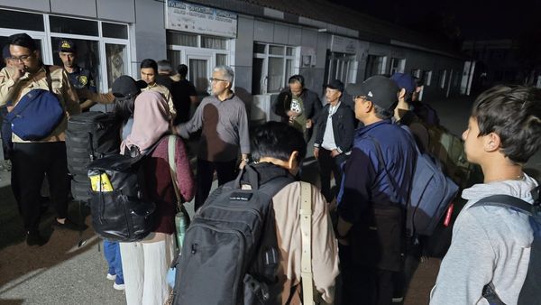 Evakuasi: 11 WNI dari Iran dan 2 dari Israel Telah Tiba di Tanah Air