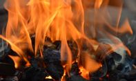 Mengerikan! Perempuan di Teluk Kendari, Sulawesi Tenggara, Dibakar Orang Tak Dikenal