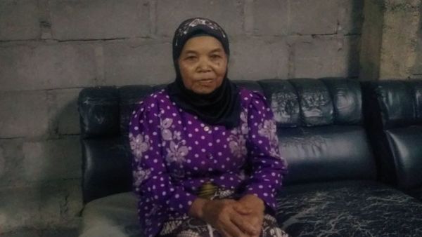 Kisah Mak Keti: Warga yang Tinggal Sendirian di Lereng Gunung Merapi