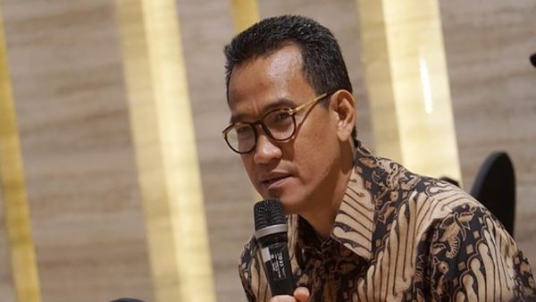 Refli Harun Soal Skandal Menteri AH: Bayangkan Orang Seperti Ini Dijagokan Oligarki Jadi Presiden, Mau Jadi Apa Kita?