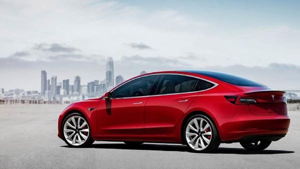 Ingin Tahu Harga Mobil Tesla di Indonesia? Berikut Daftar Harga Terbaru 2021