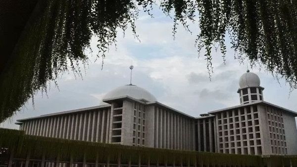 Heboh Pemasangan 50 QRIS Palsu di Kotak Amal Masjid Istiqlal, Polisi Lakukan Penyelidikan