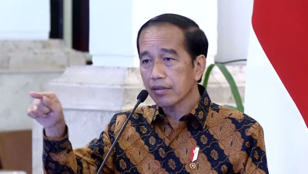 Jokowi Marah-marah Sampai Bilang “Bodoh”, Rizal Ramli: Mas Situ Kan 8 Tahun Presiden, Mbok Ngaca!
