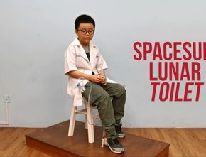 Kompetisi Desain Toilet Luar Angkasa NASA Dimenangkan oleh Anak Usia 9 Tahun dari Malaysia