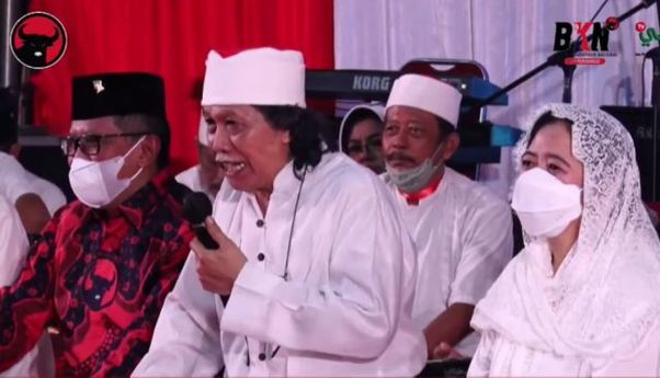 Dituding Jilat Megawati karena Hadir di Kandang Banteng, Cak Nun: Demi Lahirnya PDIP Saya Ditangkap Tentara