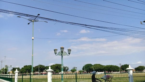Cegah Penularan COVID-19, Pemerintah Tutup Alun-alun di Seluruh Indonesia Saat Perayaan Tahun Baru 2022