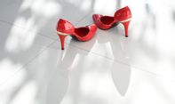 Penjualan High Heels Turun Drastis Selama Pandemi Covid-19, Sneakers Jadi Pilihan Favorit