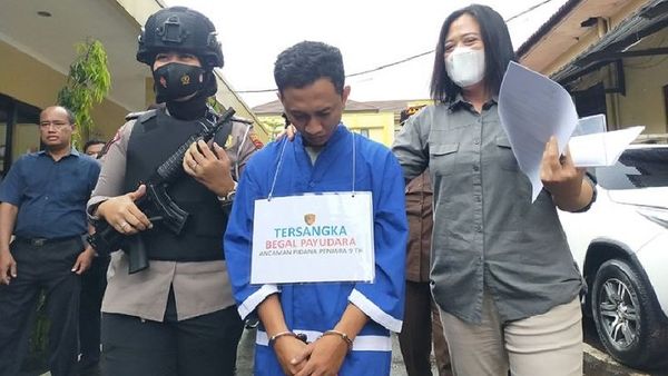 Tertunduk Malu! Pelaku Begal Payudara Terhadap Gadis Muda Di Bogor, Diarak Dari Alun-Alun Sampai Stasiun
