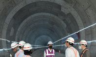 Jokowi Mau Kereta Cepat Terintegrasi dengan MRT-LRT dan Tembus ke Surabaya