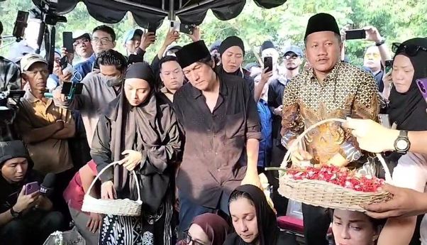 Ikang Fawzi Lepas Kepergian Marissa Haque: Kalau Allah yang Memanggil Istriku, Aku Ikhlas