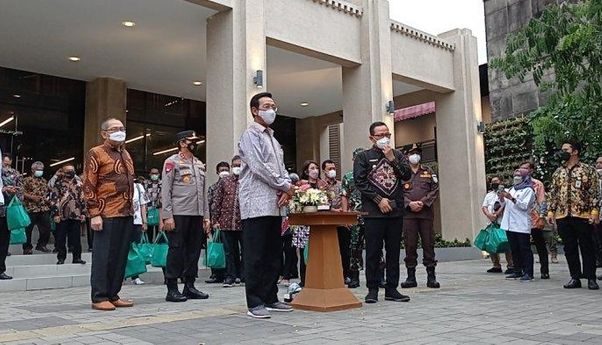 Kanjeng Sultan Jogja Resmikan Lokasi Baru PKL, Ingin Malioboro Ramah dan Nyaman Bagi Pejalan Kaki