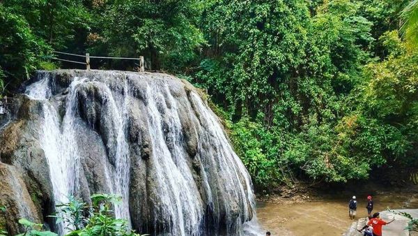 Perpaduan Eksotis Goa Kebon Krembangan dan Air Terjun Jernih di Kulon Progo