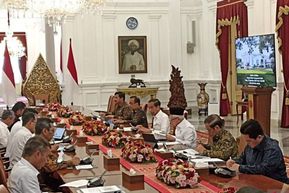 Presiden Jokowi Minta Pembangunan Jalur LRT ke Bogor dan Manggarai Dikaji