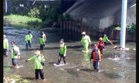 Menginspirasi! Komunitas Relawan Pareanom Gelar Kegiatan Bersih-Bersih di Sungai Code Yogyakarta