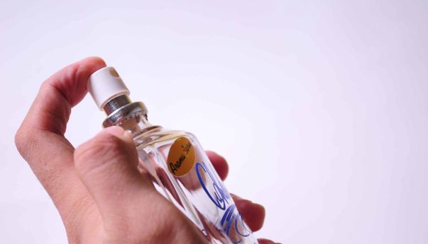 Cara Memakai Parfum yang Benar Agar Awet Seharian