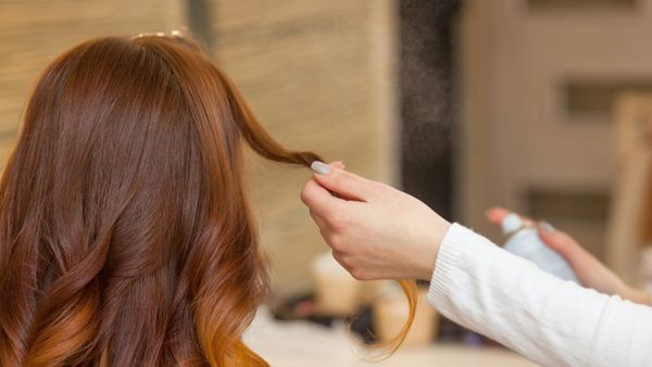 Tips Ampuh Lebatkan Rambut yang Rontok Usai Persalinan