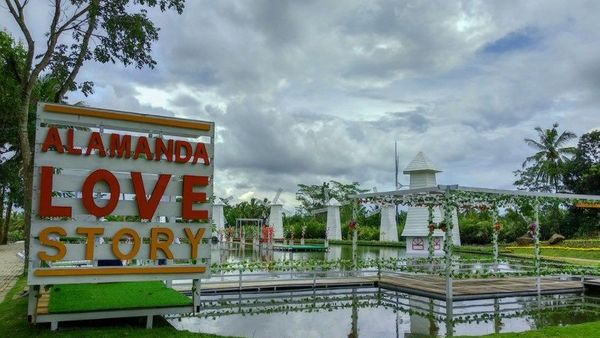 Harga Tiket dan Pemandangan Menakjubkan Alamanda Jogja Flower Garden di Turi Sleman