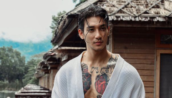 Mengenal Paing Takhon, Model Asal Myanmar yang Dinobatkan Jadi Pria Paling Tampan Sedunia