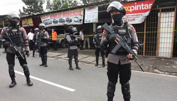Densus 88 Lakukan Operasi Penangkapan Teroris di Solo, 10 Orang Diamankan