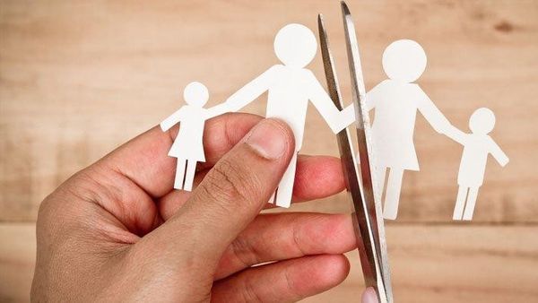 Cerai dan Ganti Status Perkawinan di KTP, Lebih Mudah Pakai PencarKu