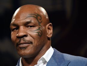 Cerita Mike Tyson yang Hampir Tinju Michael Jordan di Pesta Ultah