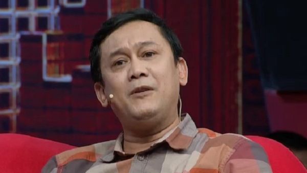 Buzzer Pemerintah Disebut Bikin Polarisasi dengan Istilah “Kadrun”, Denny Siregar Dituding Jadi Biang Keladi