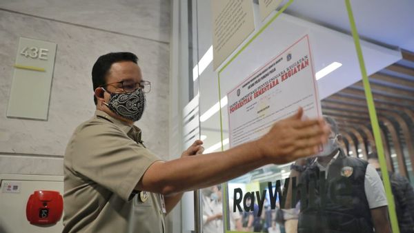 Anies: Ada Beberapa Update, Nanti Kami Umumkan Mana Kategori Esensial dan Kritikal
