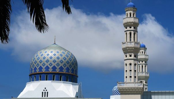 Masjid di Kuala Lumpur Kecepatan Azan Magrib 3 Menit, Batal Puasa Massal
