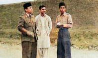 Foto yang Katanya Ayah Habib Rizieq Lagi Bersama Bung Karno dan Jenderal Soedirman itu Hoaks