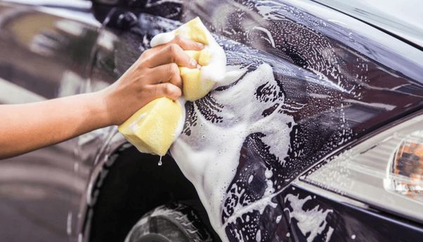 Biar Kinclong Setiap Saat, Seberapa Sering Harusnya Anda Mencuci Mobil?